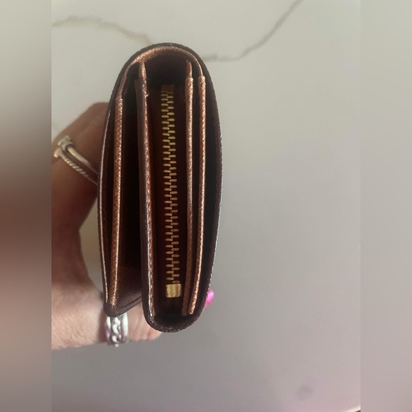 LV wallet - Picture 3 of 7